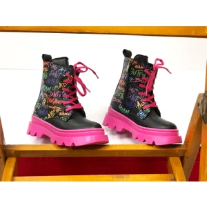 KAFKASLAR AYAKKABI Kafkaslar Kalın Taban Renkli Yazı Desenli Kız Çocuk Postal Model Bot