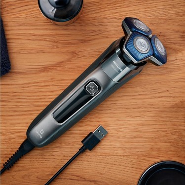 Philips Wet & Dry Erkek 7000 Serisi Elektrikli Tıraş Fiyatı