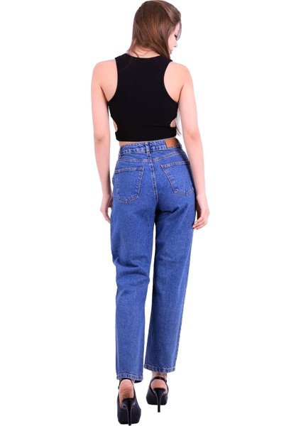 Önü Dekoratif Taşlı Yüksek Belli Cepli Mom Fit Kadın Kot Pantolon Jean Durulanmış Mavi Dört Mevsim