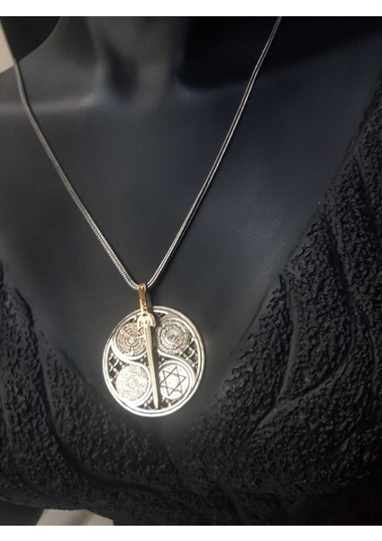 Unisex Kılıç Figürlü V 5 Dua Yazılı Hz.süleyman Mühürlü Gümüş Dönen Madalyon Kolye indirimleri