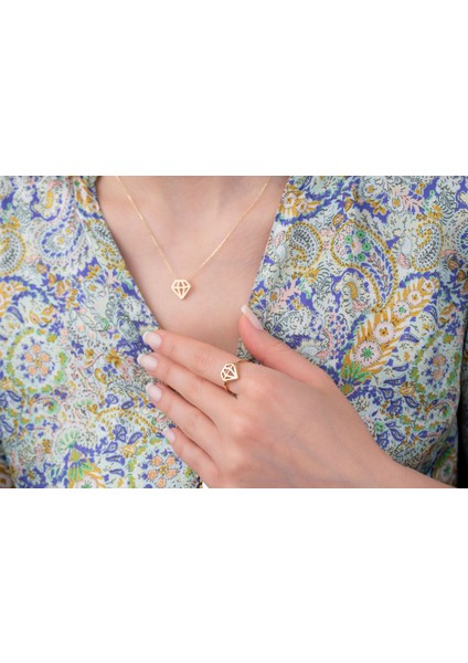 Elmas Şekli Yüzük 14 Ayar Altın modelleri