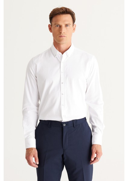 ALTINYILDIZ CLASSICS Erkek Beyaz Slim Fit Dar Kesim Düğmeli Yaka Pamuklu Gabardin Gömlek