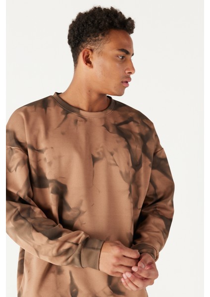 Erkek Vizon Oversize Bol Kesim Bisiklet Yaka Modern Desenli Yumuşak Dokulu Sweatshirt