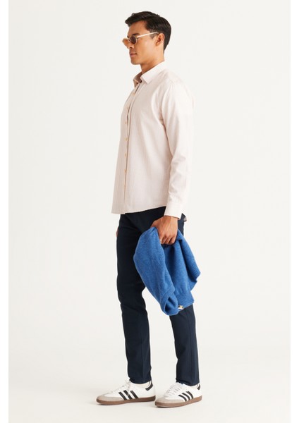 ALTINYILDIZ CLASSICS Erkek Beyaz-Turuncu Slim Fit Dar Kesim Gizli Düğmeli Yaka Pamuklu Çizgili Gömlek modelleri