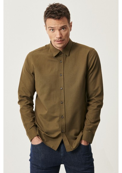 Erkek Haki Slim Fit Dar Kesim Pamuklu Gizli Düğmeli Yaka Uzun Kollu Oxford Gömlek