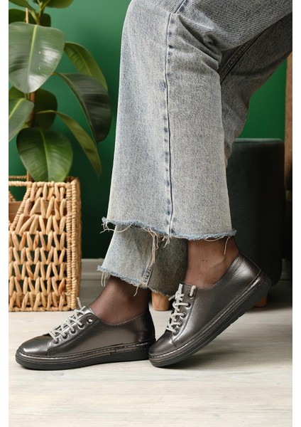 Jola Anne Genç Bağcıklı Taş Detaylı Spor Günlük Ayakkabı modelleri