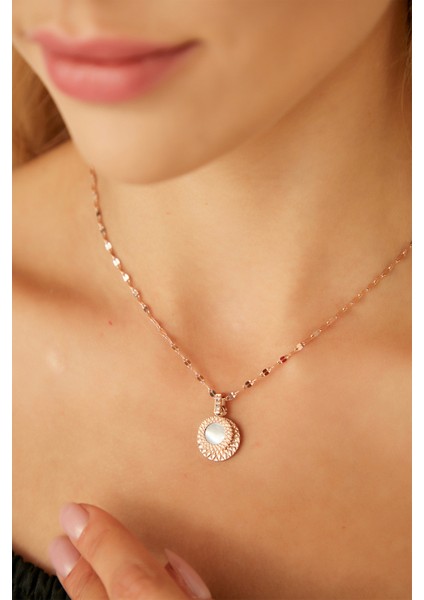 Kadın Acquacristallina Çelik Model Rose Gold Kaplama Su Yolu Gerdanlık Zincirli Sedef Taşlı Kolye