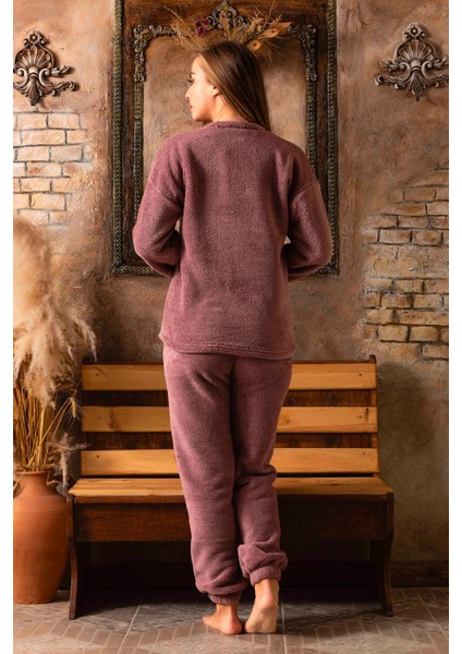 Tam Peluş Kışlık Kadın Pijama Takımı Polar Yılbaşı Pijaması modelleri