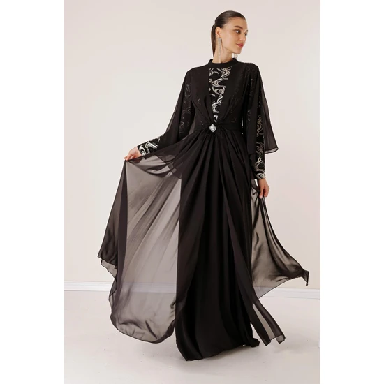 By Saygı Pullu Yaldızlı Beli Taş ve Tüy Detay Kemerli Astarlı Karışık Desenli Büyük Beden Şifon Uzun Tesettür Elbise
