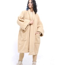 Yumuşak Keçe Buklet Kumaştan Geniş Yakalı Cepli Oversize Kısa Kaban Unisex