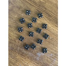 Gönülden Tasarım 1x1 cm 15 Adet Dikilbilir Zirkon Siyah Taşlı Arma Yama Dikiş Aksesuarı