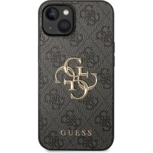 Guess iPhone 15 Plus Uyumlu Kılıf Guess Orjinal Lisanslı Pu Deri Yazı ve 4g Metal Logolu Desenli Kapak Gri