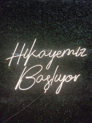 Dekoraven Hikayemiz Başlıyor Organizasyon Neon LED TABELA(70X40CM)