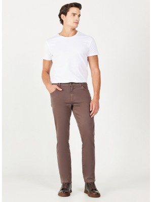 Wrangler Normal Bel Slim Fit Kahve Erkek Chino Pantolon W12S004220 Texas Slim Chino Pant