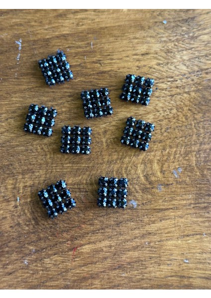 8 Adet Zirkon Taşlı Dikilebilir Siyah Arma Çanta Giyim Aksesuarı