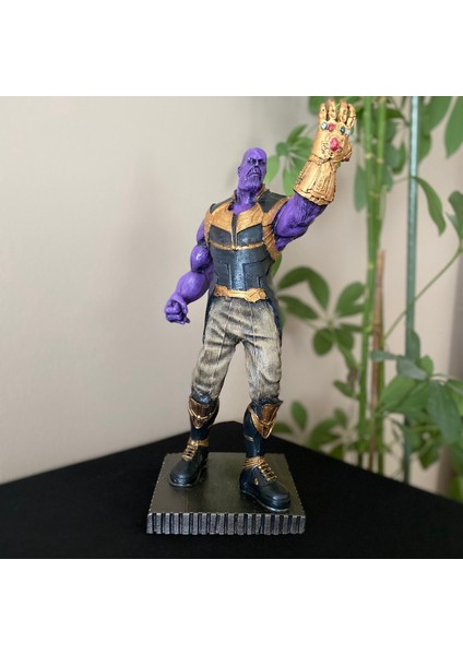 Thanos Avengers Yenilmezler Süper Kahraman Biblo