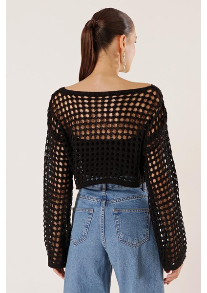 Delikli Crop Kazak indirimleri