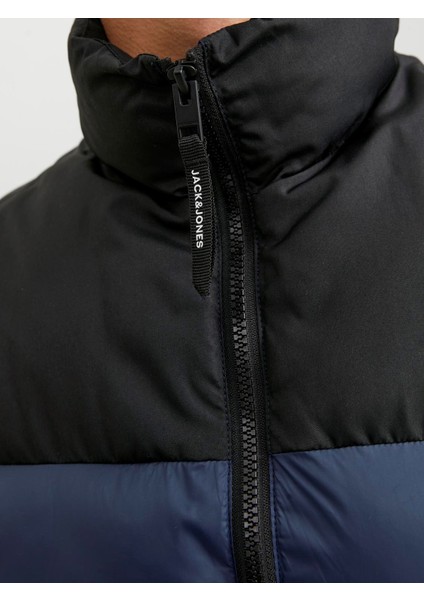 Erkek Dik Yakalı Fermuarlı Şişme Mont - 12235861 modelleri