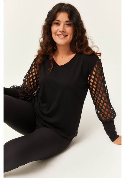 Kadın Büyük Beden Transparan File Kol Detaylı Siyah Bluz fırsatları