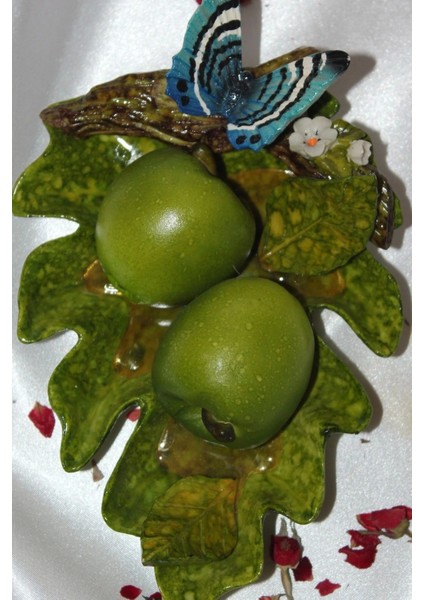 Yaprak Üzerinde Elma ve Kelebek Temalı Duvar Süsü modelleri