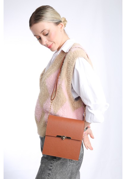 20X18CM Kapaklı Ayarlanabilir Askılı Baget Çanta fırsatları