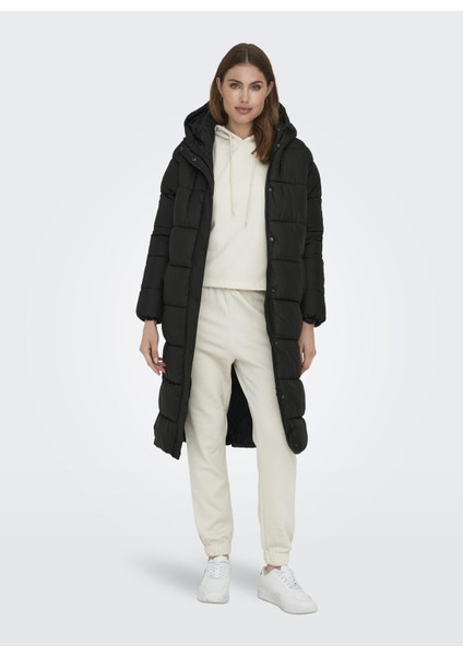 Siyah Kadın Kaban Onlcammıe Long Quılted Coat cc Otw modelleri