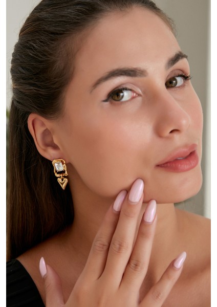 Kadın Veronica Model Kalpli Çelik Altın Kaplama Sallantılı Zirkon Taşlı Günlük Kombin Stil Küpe Takı indirimleri