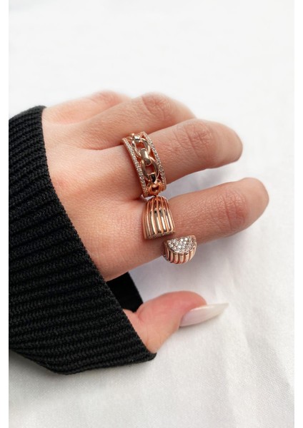 925 Ayar Gümüş Zirkon Taşlı Çizgisel Tasarım Yüzük