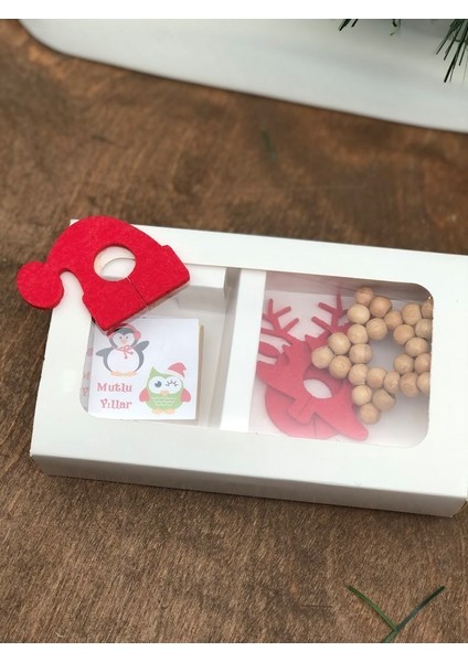 Kutu Içinde En Özel Hediyesi Ahşap Yıldız Anahtarlık Noel Yeni Yıl Baskılı 3 Adet Madlen Çikolata modelleri
