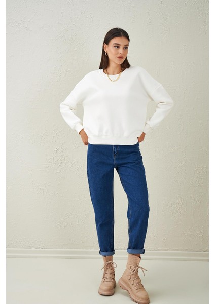 Tena Moda Kadın Ekru Bisiklet Yaka Üç Iplik Basic Sweatshirt