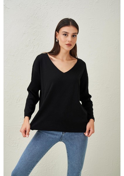 Kadın Siyah V Yaka Salaş Triko Kazak