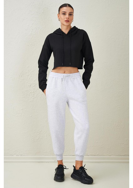 Kadın Siyah Kapüşonlu Eteği Pis Dikişli Crop Sweatshirt