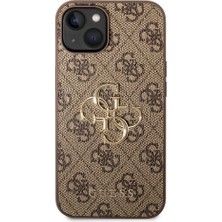 Guess iPhone 15 Uyumlu Kılıf Guess Orjinal Lisanslı Pu Deri Yazı ve 4g Metal Logolu Desen Kapak Kahverengi