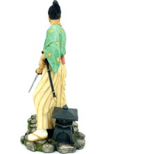Wise Unicorn Geleneksel Kıyafetli Katanalı Japon Samuray Biblosu