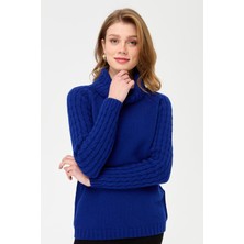 Desen Triko Kadın Degaje Yaka Kolu ve Yakası Saç Örgü Yün Kazak K.s.mavi