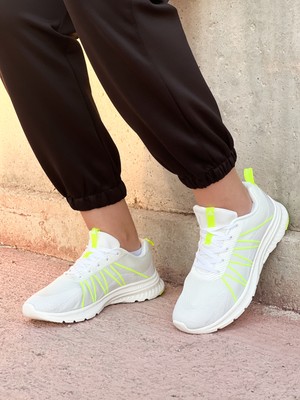 Peak Running Kadın Beyaz Kaymaz Taban Ortopedik Nefes Alabilen Garantili Rahat Hafif Günlük Sneaker Yürüyüş Koşu Spor Ayakkabısı EW02888H