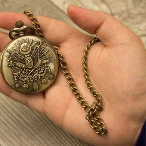 Retro Osmanlı Arma Kabartmalı Quartz Köstekli Saat