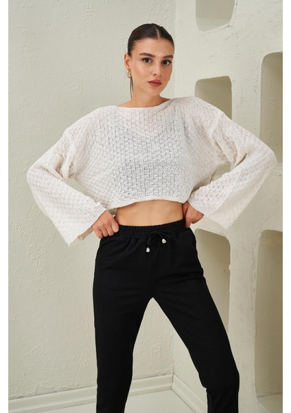 Tena Moda Kadın Ekru Sıfır Yaka Geniş Kollu Crop Kazak