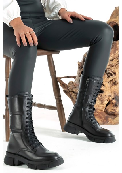 Deri Bağcıklı Ve Fermuarlı Rahat Kadın Bot Ayakkabı