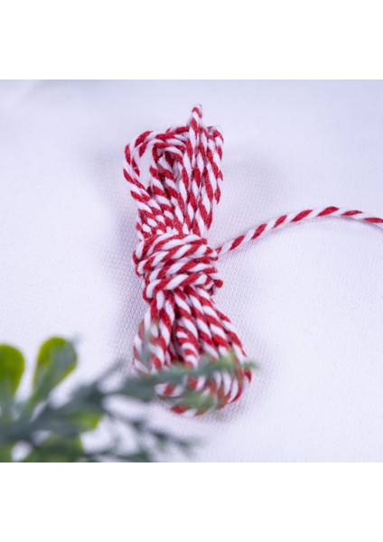 Marteniçka kırmızı beyaz büküm bileklik ipi, 2 mm 10 metre fiyatları