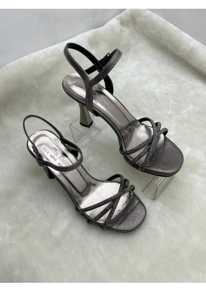 Platin Çapraz Üç Bantlı Kadeh Ökçeli Ayakkabı (K.e.t.2) - Platin - 39 - ST01955-PLATİN-39