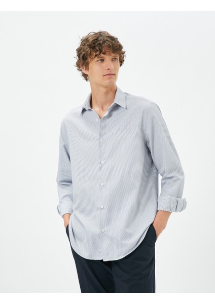 Basic Gömlek Klasik Yaka Minimal Desenli Düğmeli Non Iron