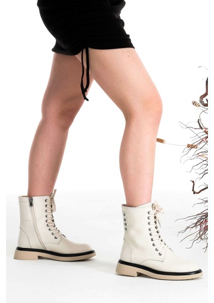 Deri Zımba Detaylı Fermuarlı Rahat Kadın Bot Ayakkabı