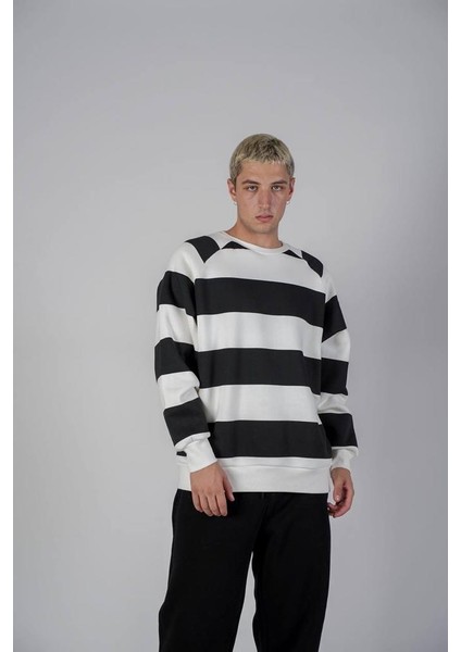 Siyah Çizgi Baskılı Oversize Kapşonlu Sweatshirt modelleri