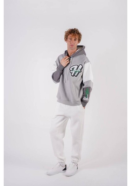 Gri Nakışlı Oversize Kapşonlu Sweatshirt fırsatları