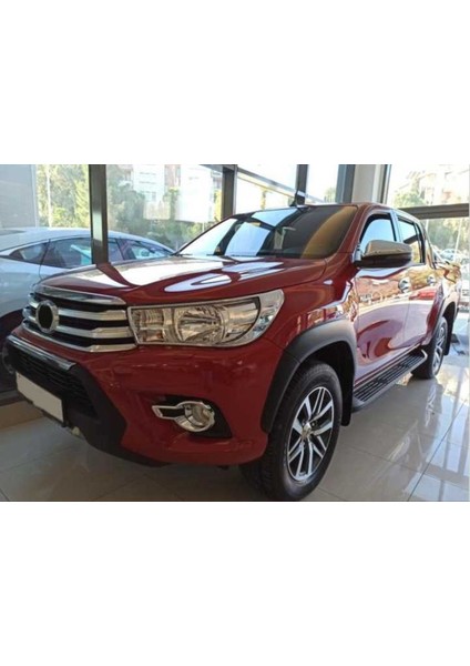 Toyota Hilux Revo 2016-2019 Far Çerçevesi Kaplama Krom