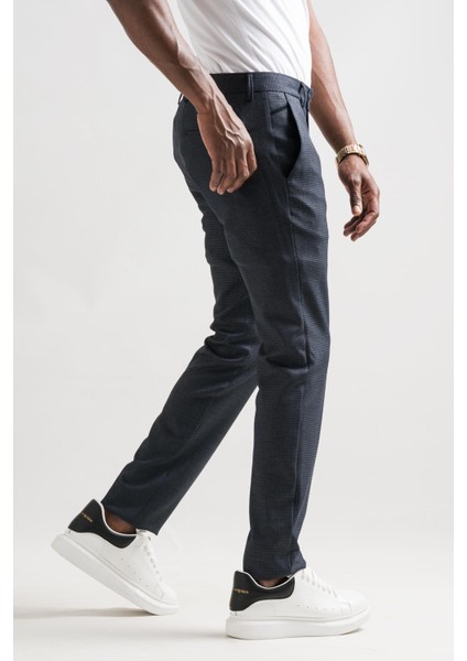 Slimfit Bitik Kareli Boru Paça Kışlık Erkek Kumaş Pantolon fırsatları