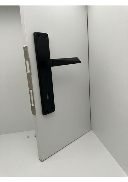 Piramit Siyah Lüx Kare Aynalı Oda Kapı Kolu 3 Takım modelleri