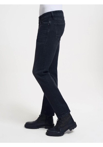 Erkek Jean Pantolon Lacivert LF2034750 Vıvaldı Wash M modelleri