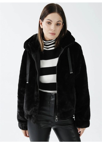 Kadın Ceket Siyah 15260047 Onlvıda Fur Hooded Jacket cc Otw modelleri